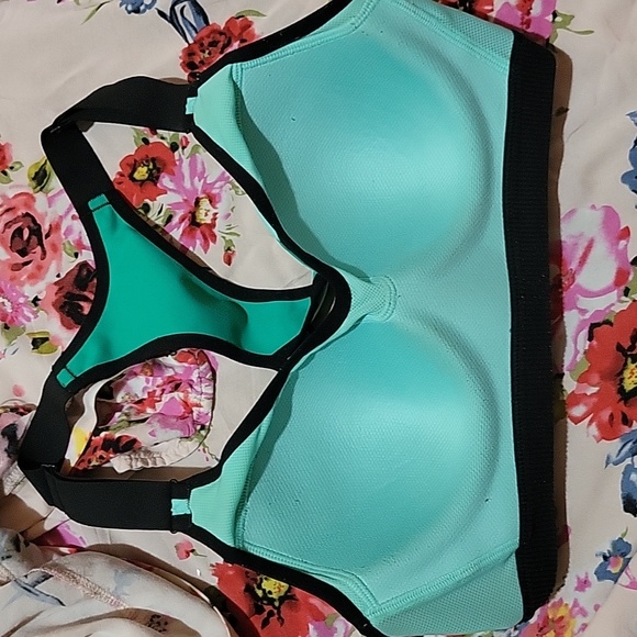 VS X Sport bra - Picture 4 of 5